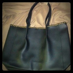 B Low the Belt Black Tote Purse
